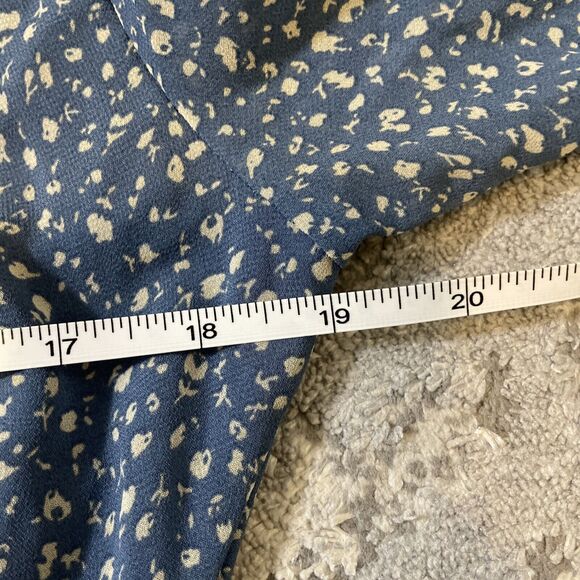 ASTR the Label Mini Dress Ditsy Floral Long Sleeve Ruched Ruffle Hem Blue Large - Picture 7 of 9